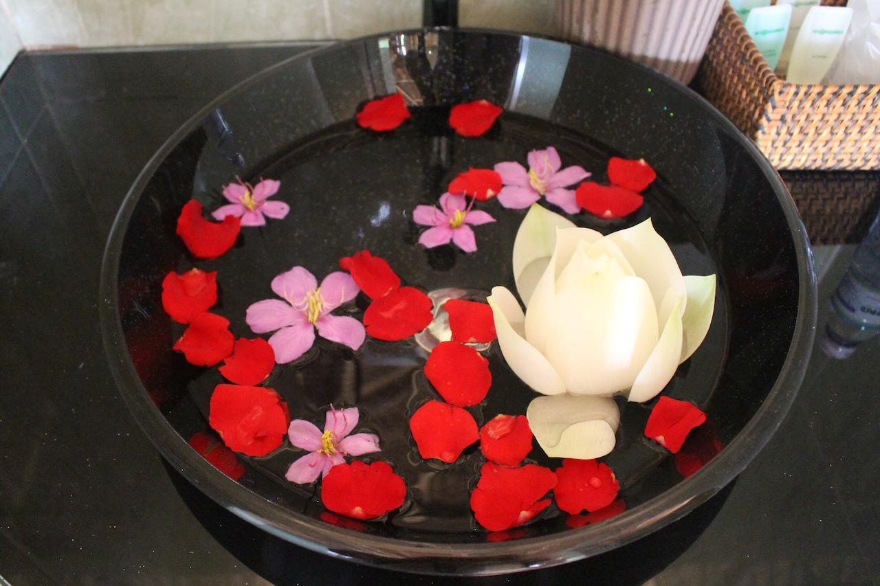 Tra Vinh Lodge Nguyet Hang 외부 사진